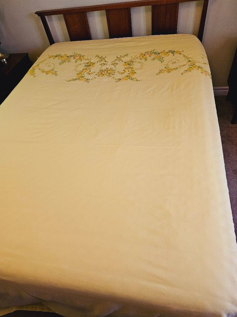 Vintage 1970's Full Size Yellow Floral Trim Flat Sheet No Iron Muslin